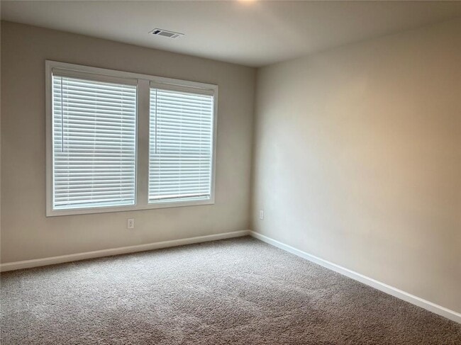 Building Photo - 404 Fox Crk Dr