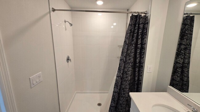 Building Photo - 17124 Blowfish Dr
