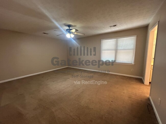 Building Photo - 210 Buckeye Ln
