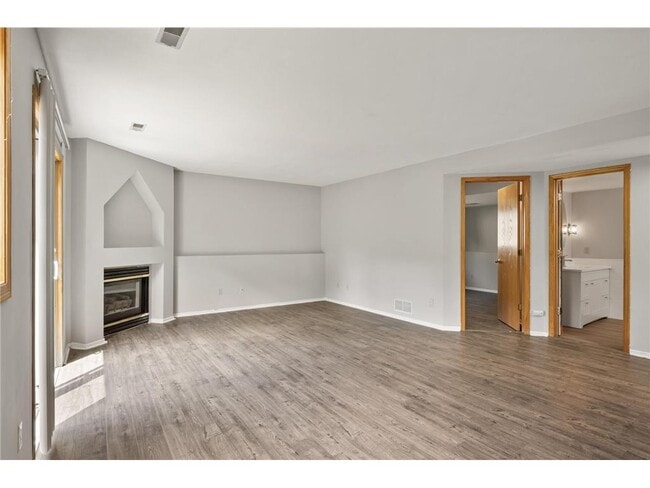 Building Photo - 17245 33rd Ave N