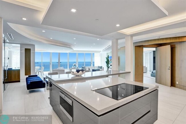 Building Photo - 701 N Fort Lauderdale Beach Blvd
