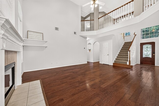 Building Photo - 2710 Five Oaks Dr