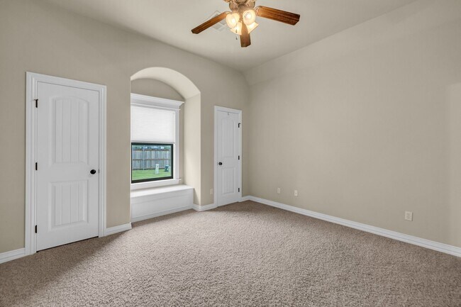 Building Photo - Executive home on double lot in beautiful Enclave at Harvard Ponds.