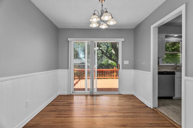 Building Photo - 711 SW 7 St