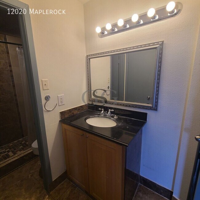 Building Photo - 12020 Maplerock-