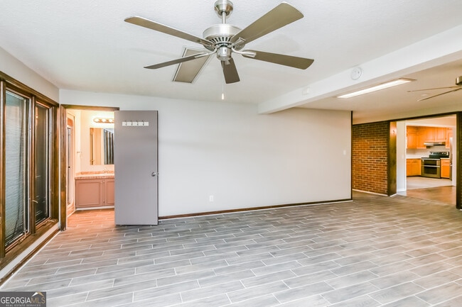 Building Photo - 2309 Stephens Cir