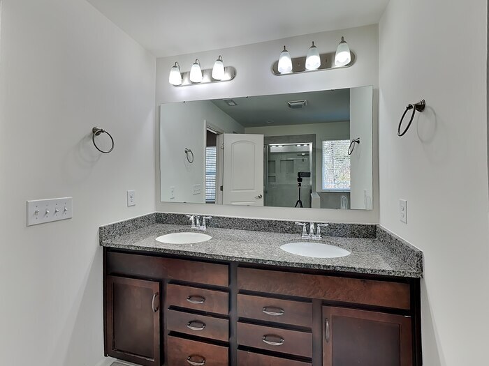 Building Photo - 1525 Brooksland Pl