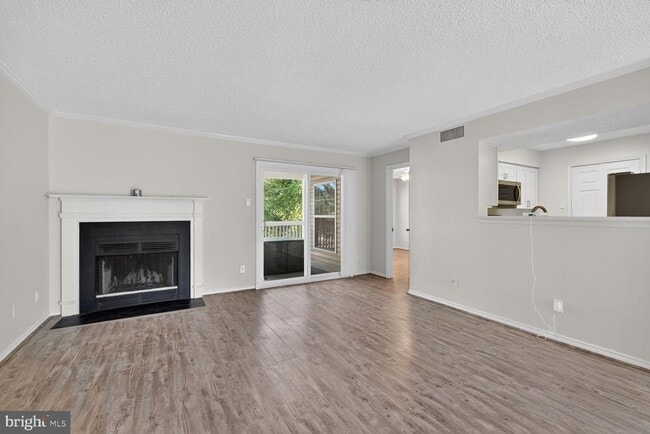 Building Photo - 1541 Lincoln Way