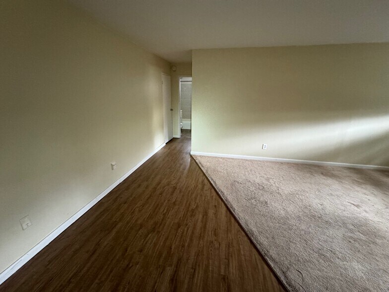 Building Photo - 797 Sergeant Palmateer Way