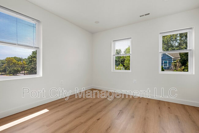 Building Photo - 118 Winters Ln