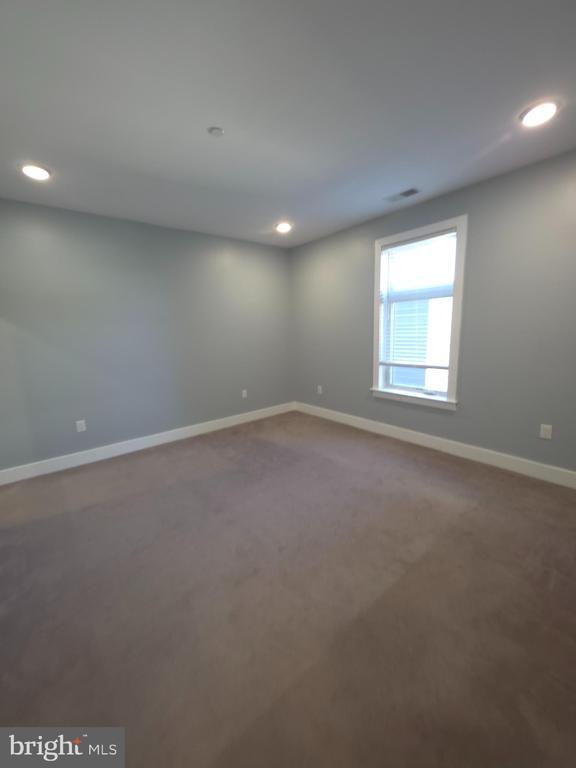 Building Photo - 3925 Haverford Ave