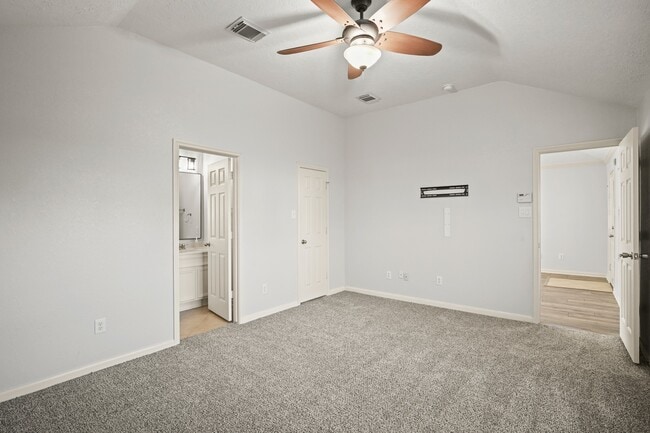 Building Photo - 24307 Silver Maple Dr