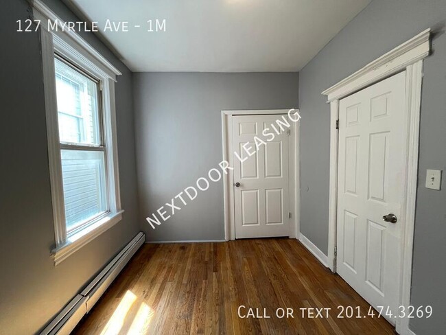 Building Photo - 127 Myrtle Ave