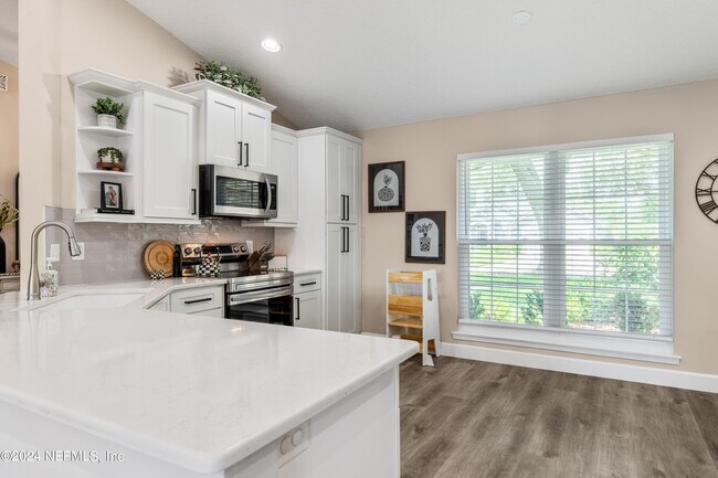 Building Photo - 1587 Shelter Cove Dr