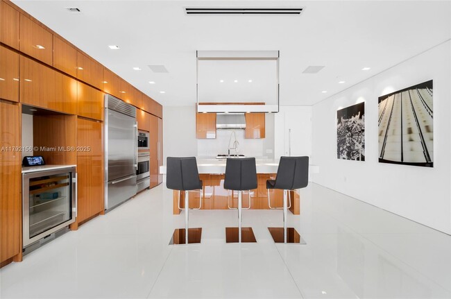 Building Photo - 9701 Collins Ave