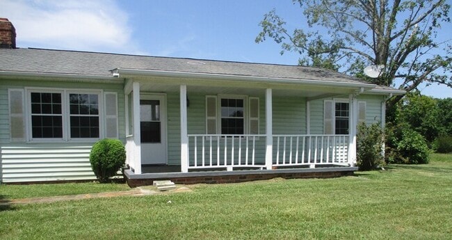 Primary Photo - 1040 Hugo Dr