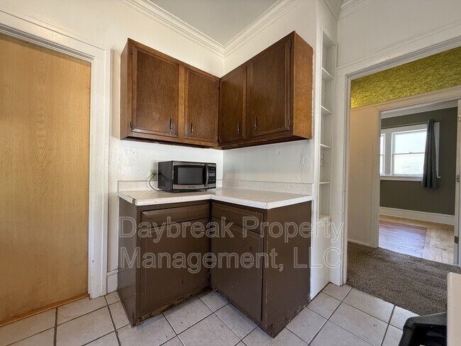 Building Photo - 1228 10th St N