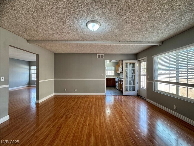 Building Photo - 7018 Montcliff Ave