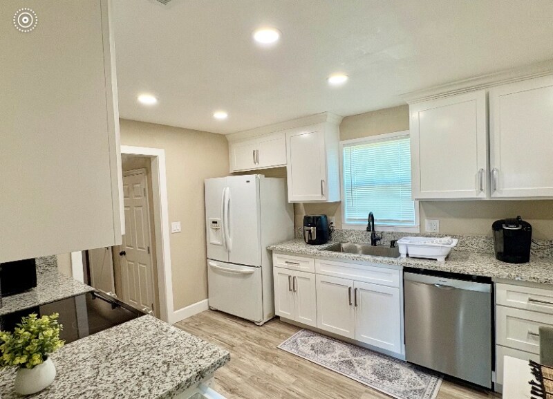 Building Photo - 15769 W Hanford Armona Rd