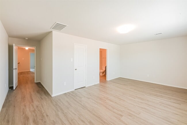 Building Photo - 21618 Mamba Wy