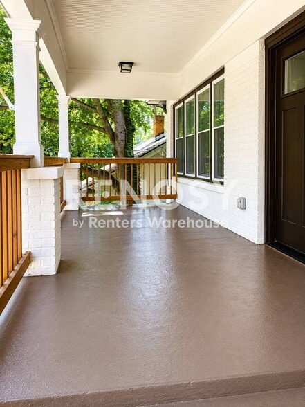 Building Photo - 1577 Olympian Cir SW