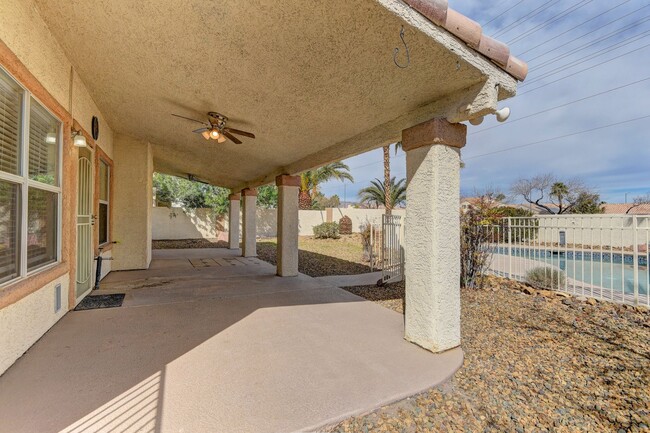 Building Photo - AMERICANA Property Mgmt - Great 2 story, 4 beds house with pool in Desert Shores