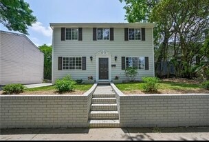 Building Photo - 1159 Saint Augustine Pl NE