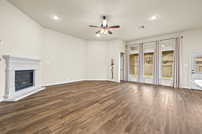 Building Photo - 15114 Winthrop Manor Way