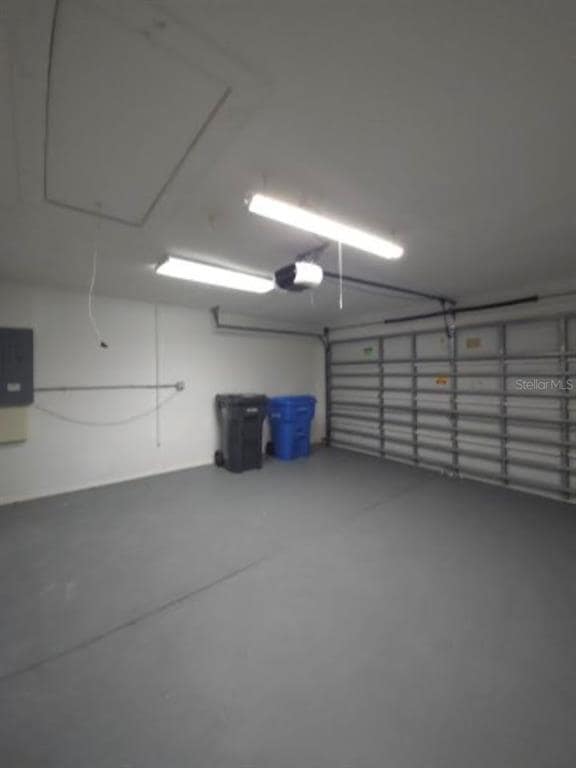 Building Photo - 18005 Palm Breeze Dr