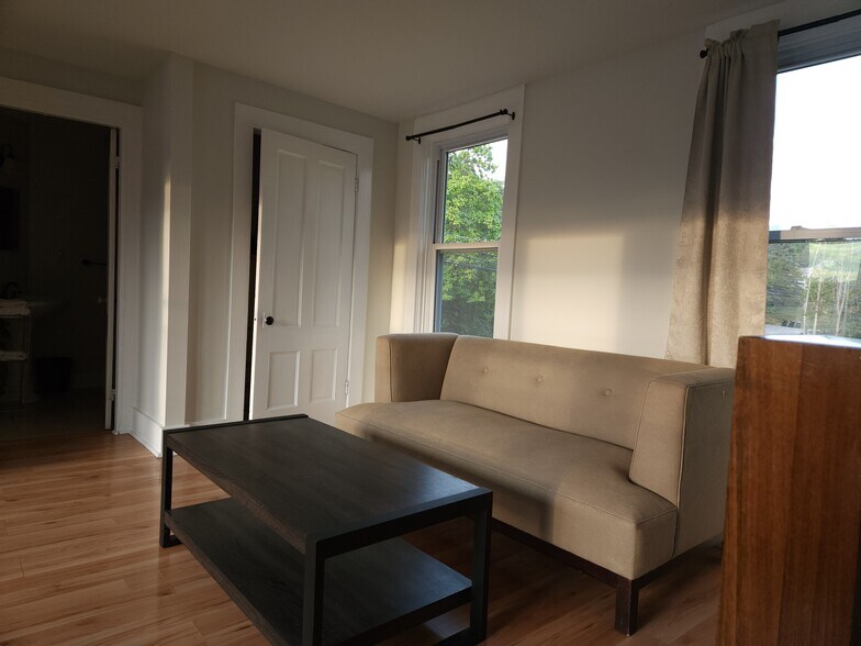 Building Photo - 90 Depot St