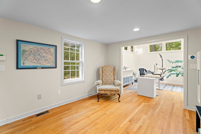 Building Photo - 133 Blake Rd