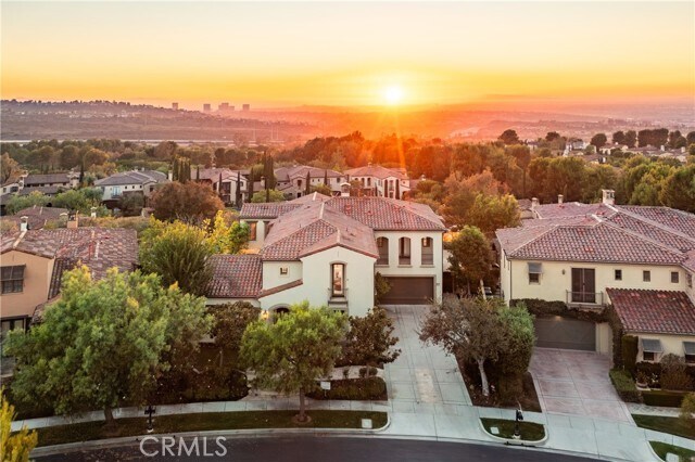 Building Photo - 23 Castlerock