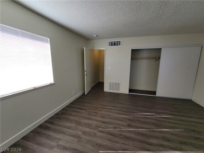 Building Photo - 3364 Royce Ct