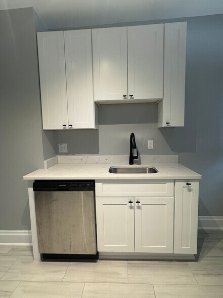 Building Photo - 2882 Wasson Rd