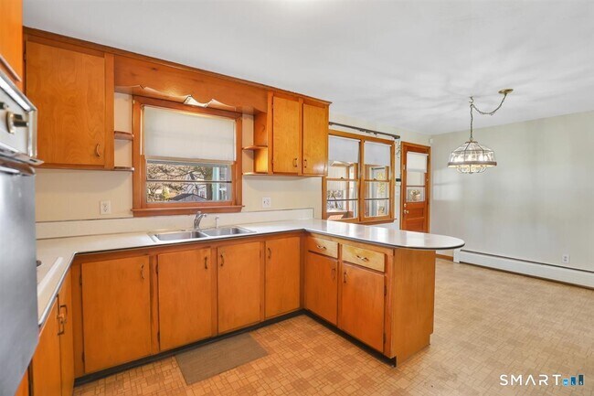 Building Photo - 57 Alanby Dr