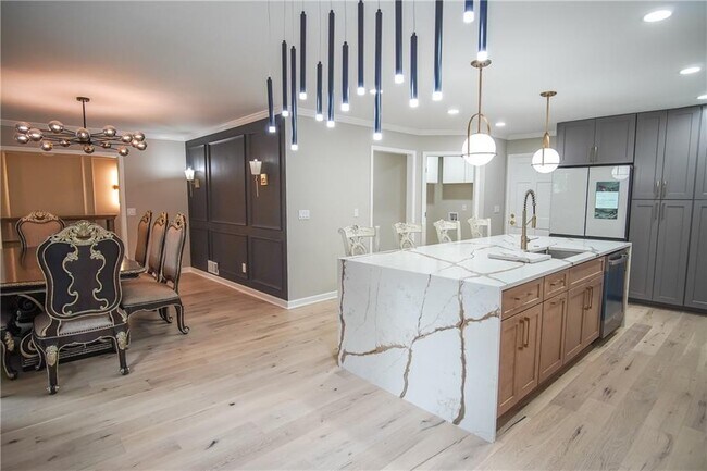 Building Photo - 2344 Milstead Cir NE