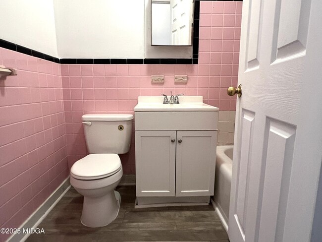 Building Photo - 3347 Thunderbird Rd