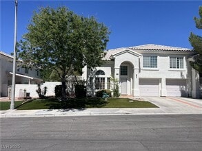 Building Photo - 460 Winthrop Pl