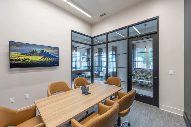 Building Photo - 1559 W 9 Mile Rd