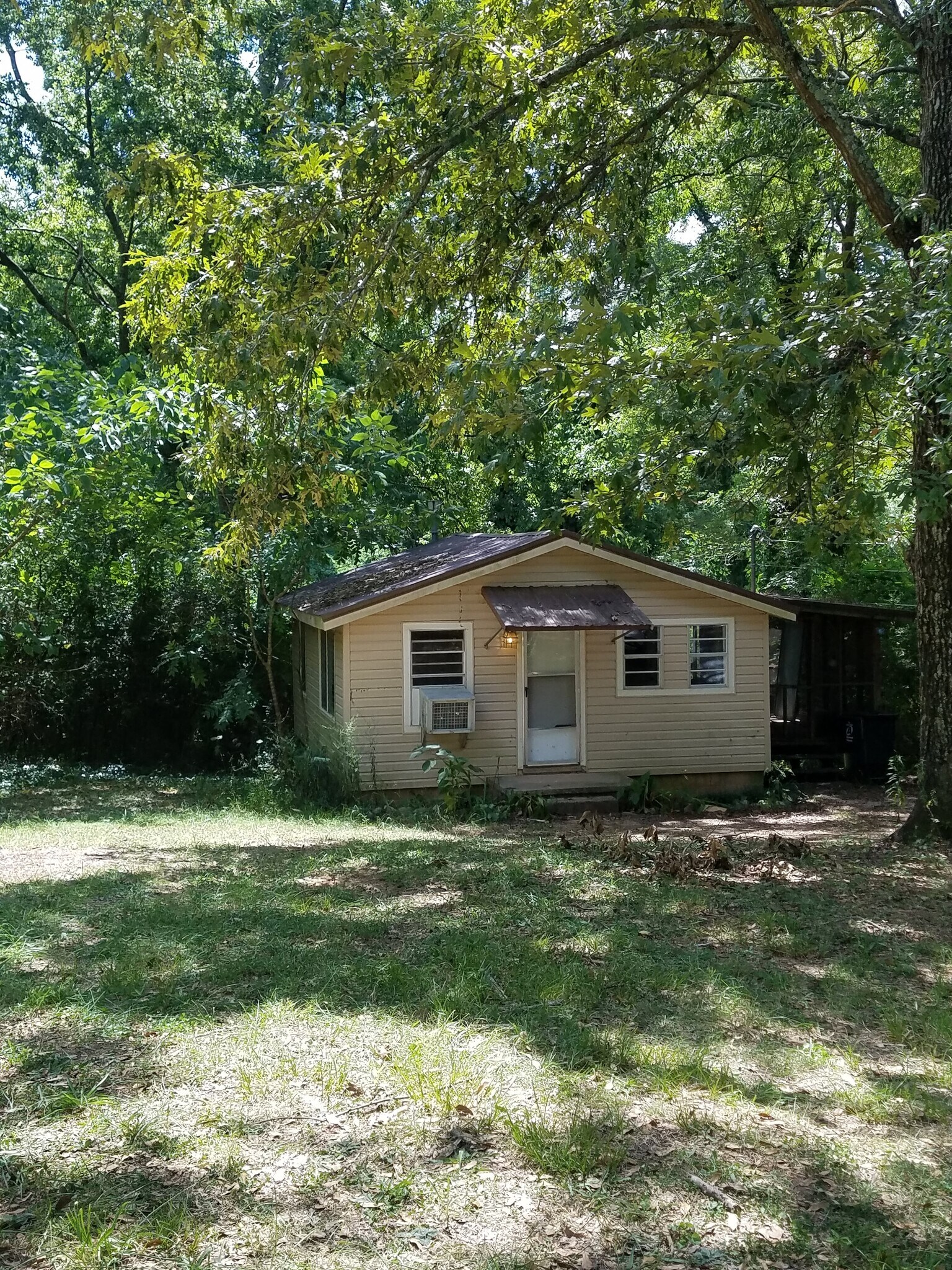 Building Photo - 200 Sanders Hill Dr