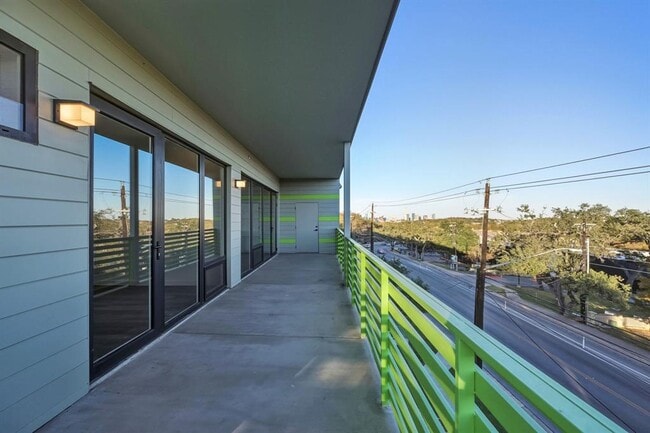 Building Photo - 4004 Banister Ln