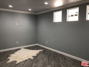 Building Photo - 4922 1/2 Genevieve Ave