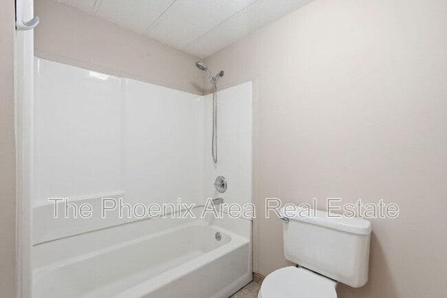Building Photo - 2431 N Higley Rd