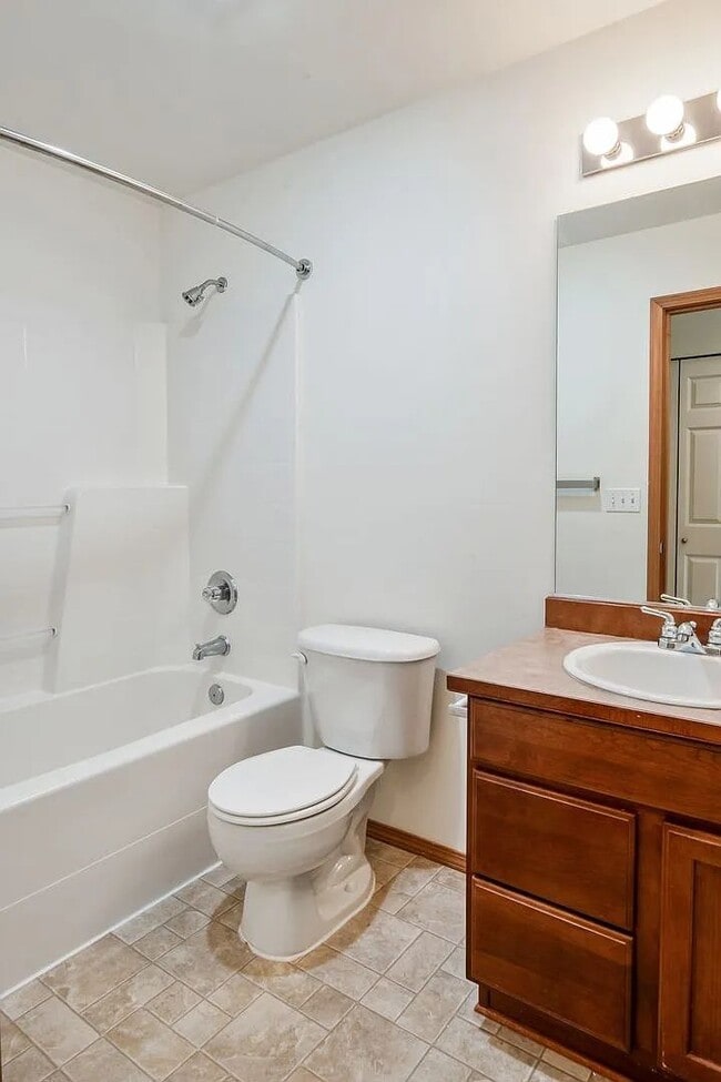 Building Photo - 4Bd/2.5Ba Lake Stevens House