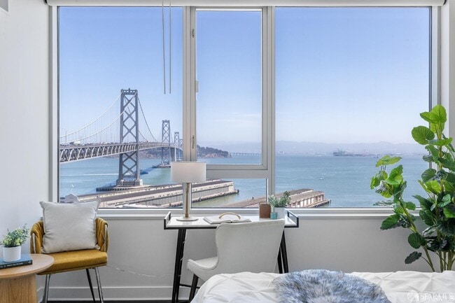 Building Photo - 501 Beale St