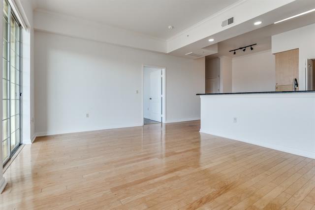 Building Photo - 3225 Turtle Creek Blvd Blvd