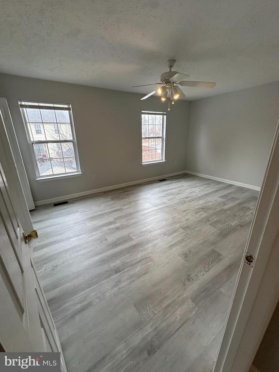 Building Photo - 104 Peridot Pl