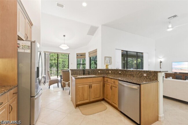 Building Photo - 18127 Royal Hammock Blvd