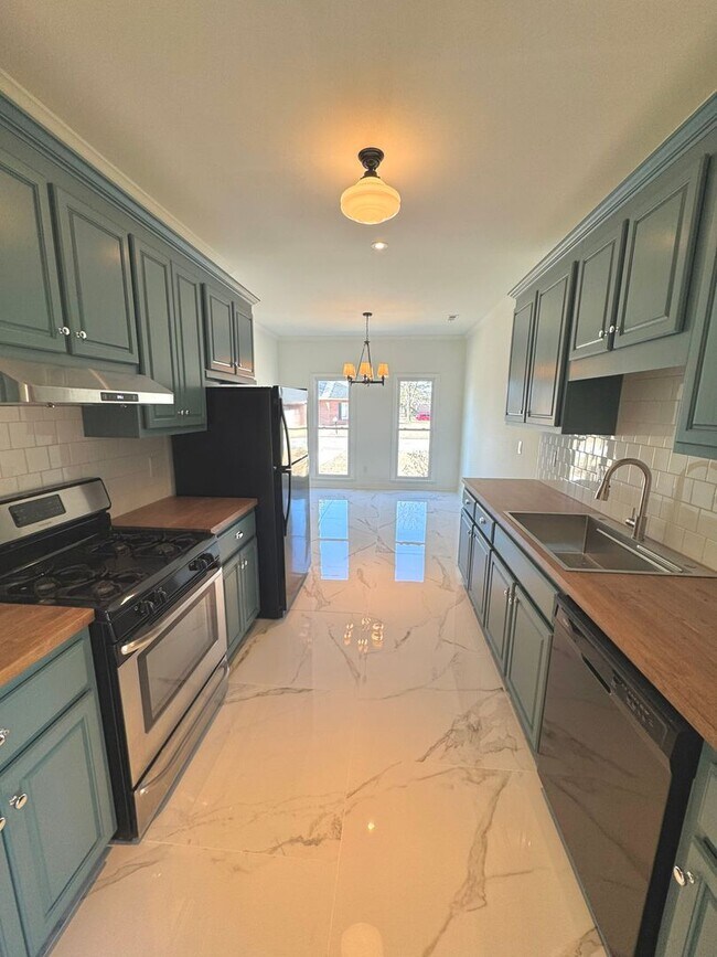 Building Photo - Charming Renovated 3BR/2BA | Cul-de-Sac | Move-In Ready