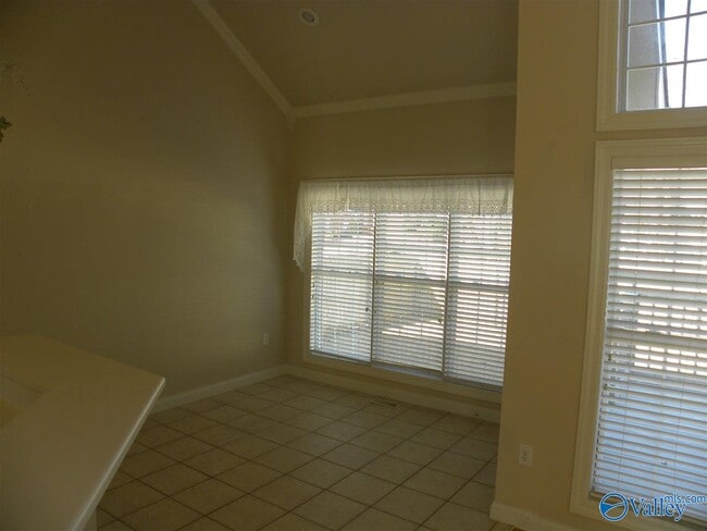 Building Photo - 214 Mainsail Way